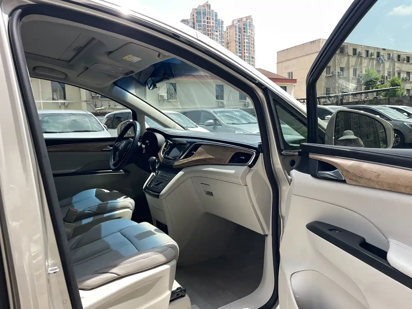 Buick GL8 2017 ES 28T Comfort Type China V фото 7