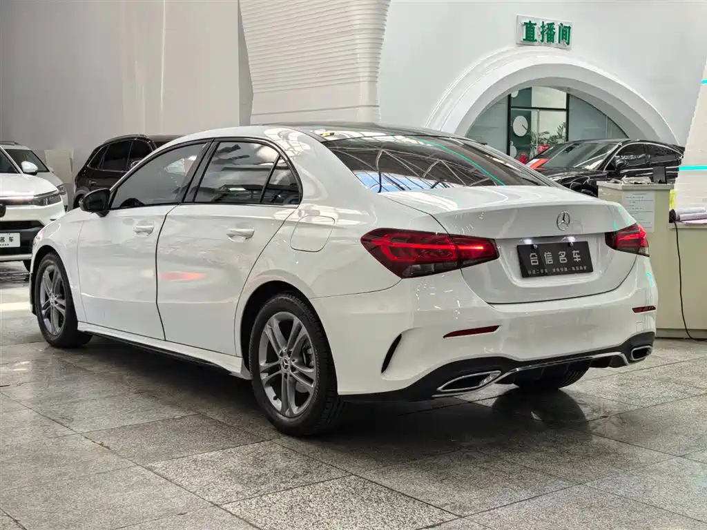 MERCEDES-BENZ A CLASS