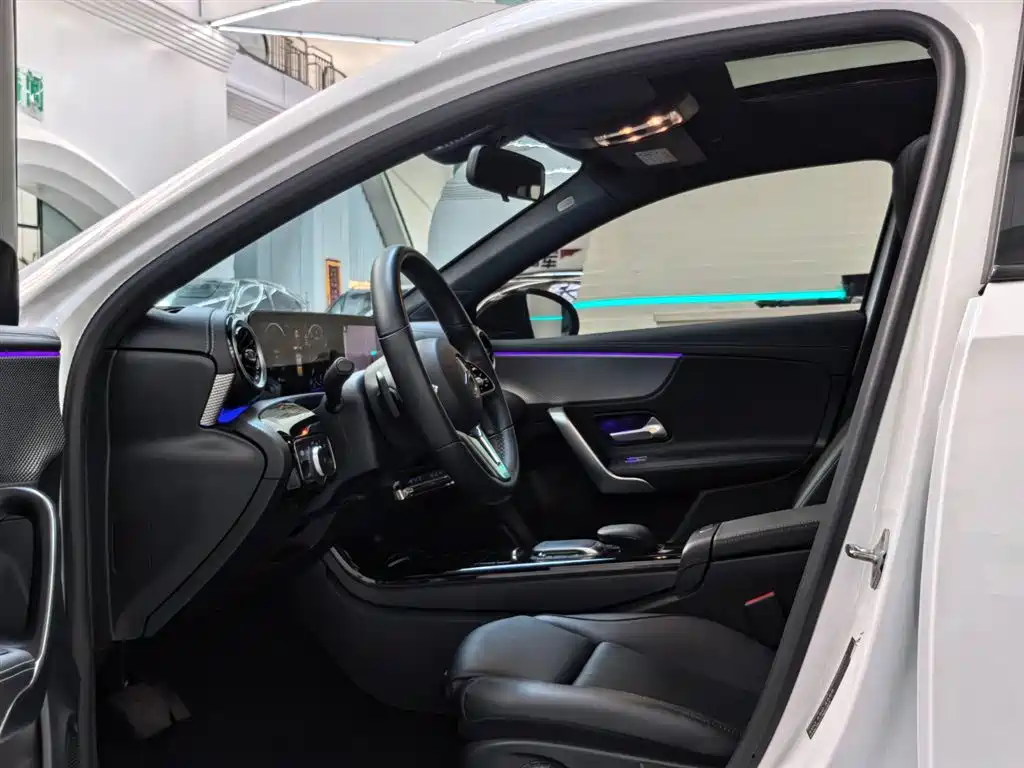 MERCEDES-BENZ A CLASS