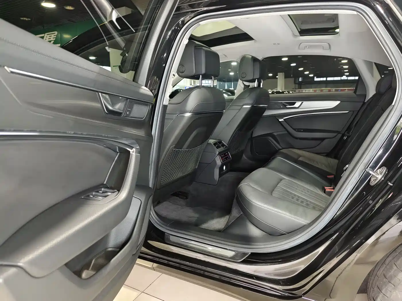 Audi A6L 2019 45 TFSI quattro Premium Elegance фото 10