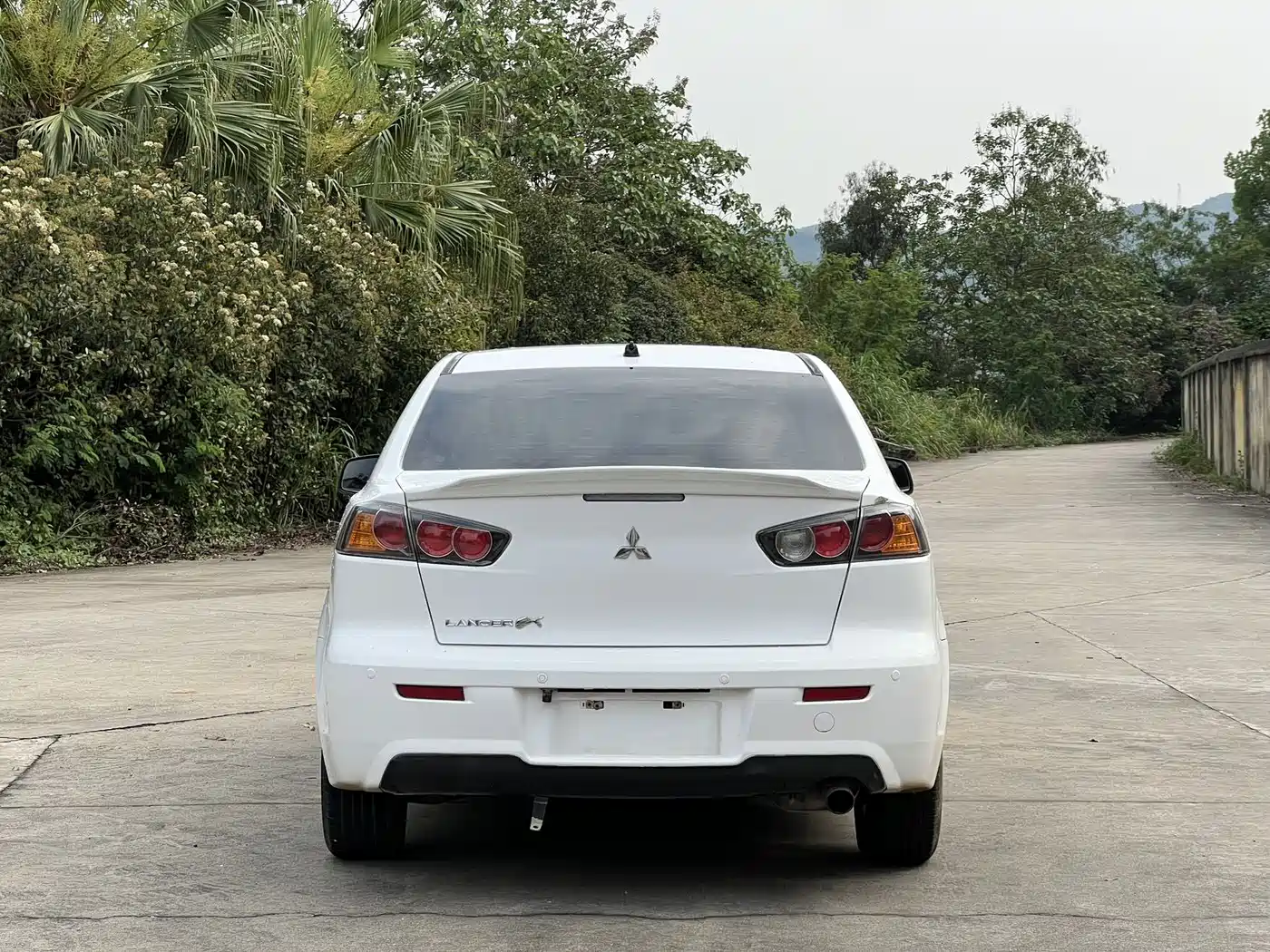 Mitsubishi Lancer EX 2013 ZhiShang Edition 1.8L Manual Luxury фото 7