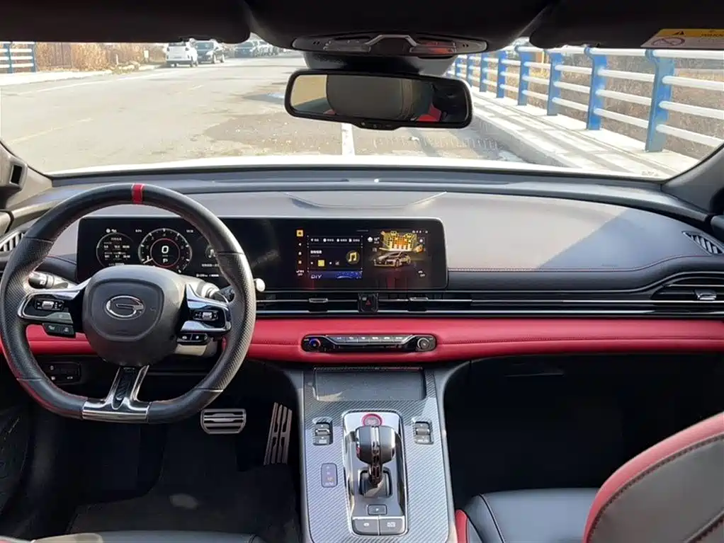 GAC Trumpchi Trumpchi Emkoo 2021 270T DCT J16 Edition фото 4