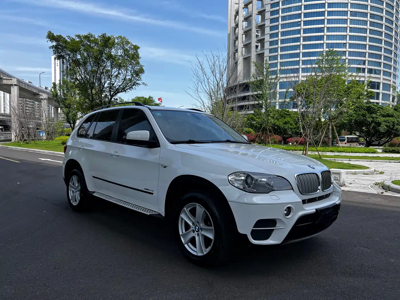 BMW X5 (Import) 2013 xDrive35i Leading фото 3