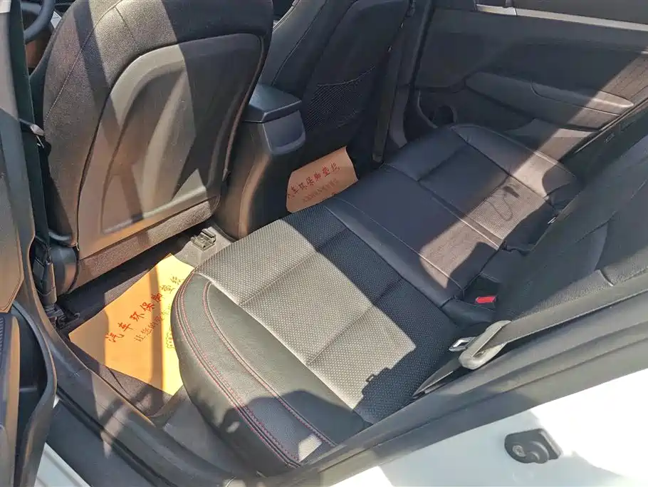 Hyundai Elantra 2016 Model 1.6L Automatic Smart Elite фото 11
