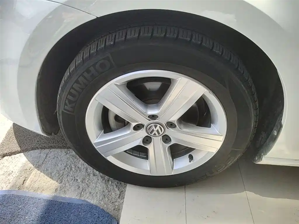Volkswagen Golf 2016 1.6L Automatic Comfort фото 23