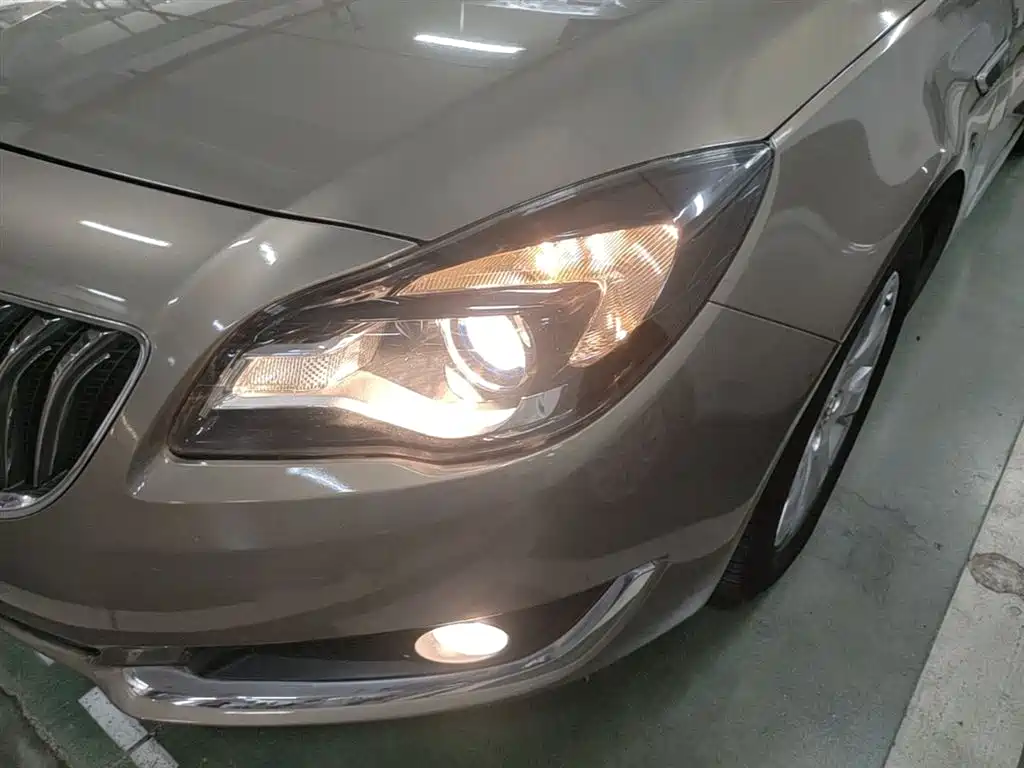 Buick Regal 2015 1.6T Elite Tech Edition фото 24