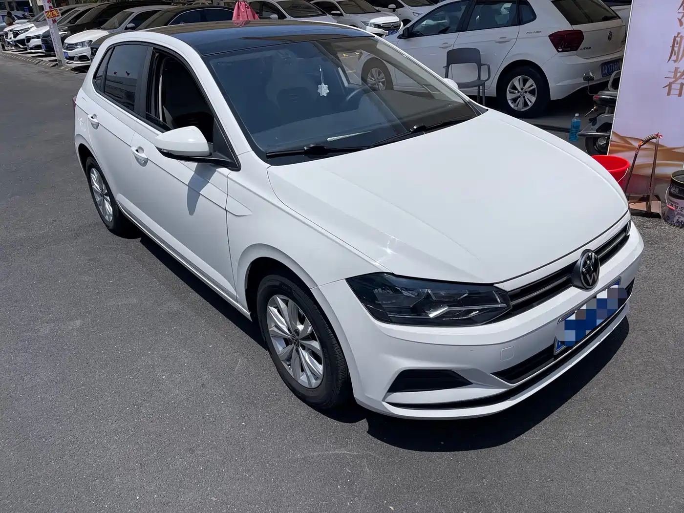 Volkswagen Polo 2021 Plus 1.5L Automatic Colorful Tech Edition фото 3