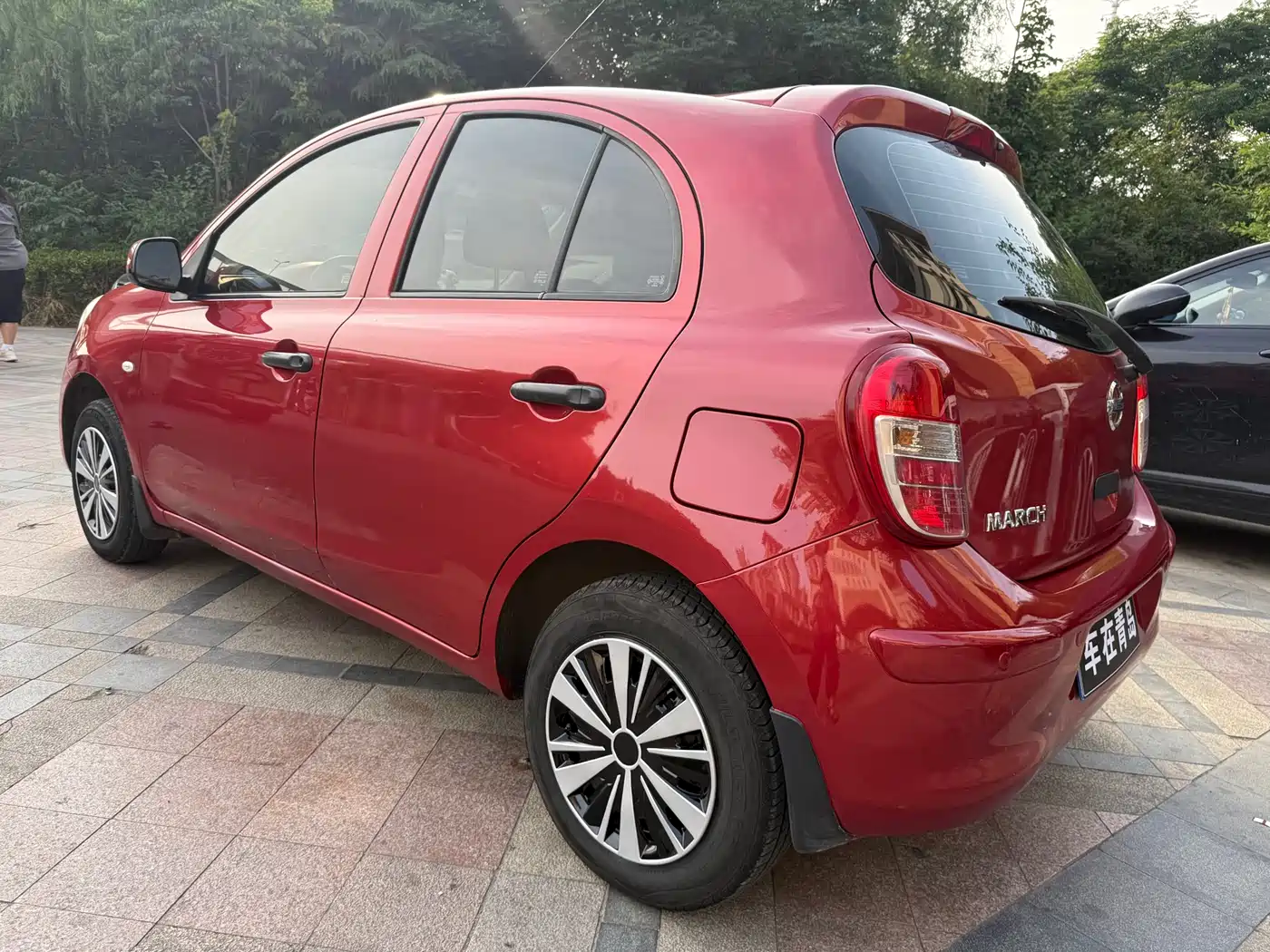 Nissan March 2011 2010 1.5L Automatic Easy Shine Edition