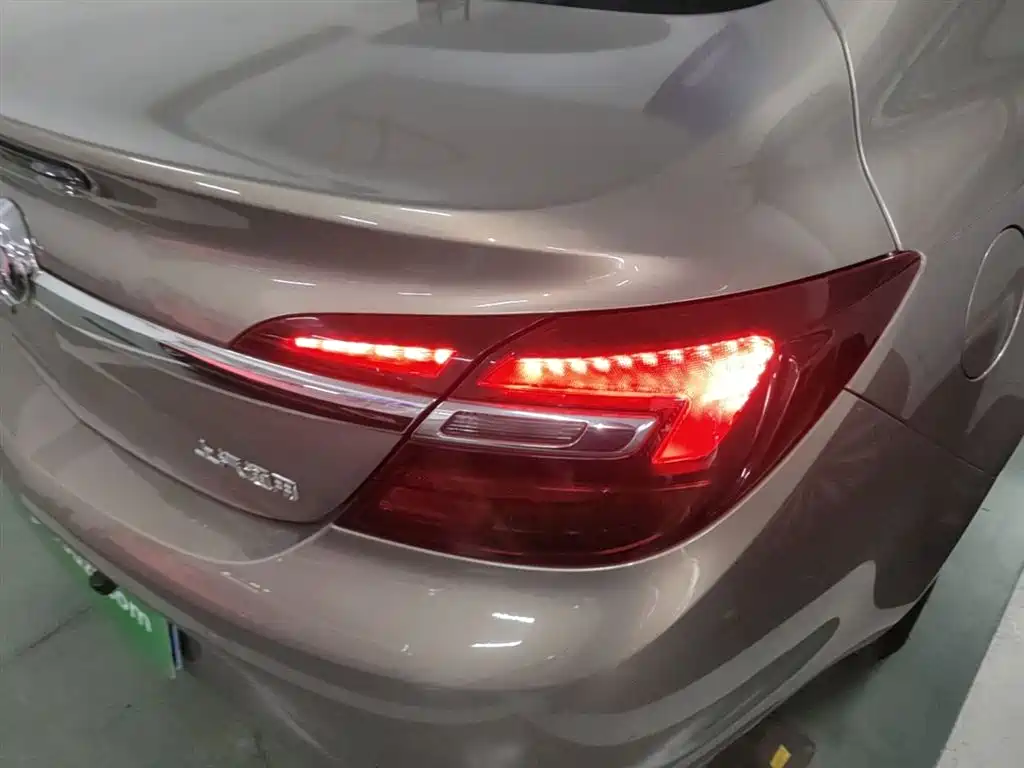 Buick Regal 2015 1.6T Elite Tech Edition фото 8