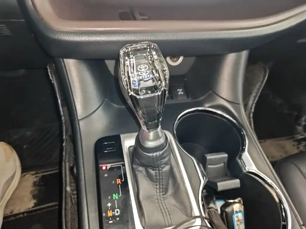 Photo 14 - Toyota Highlander