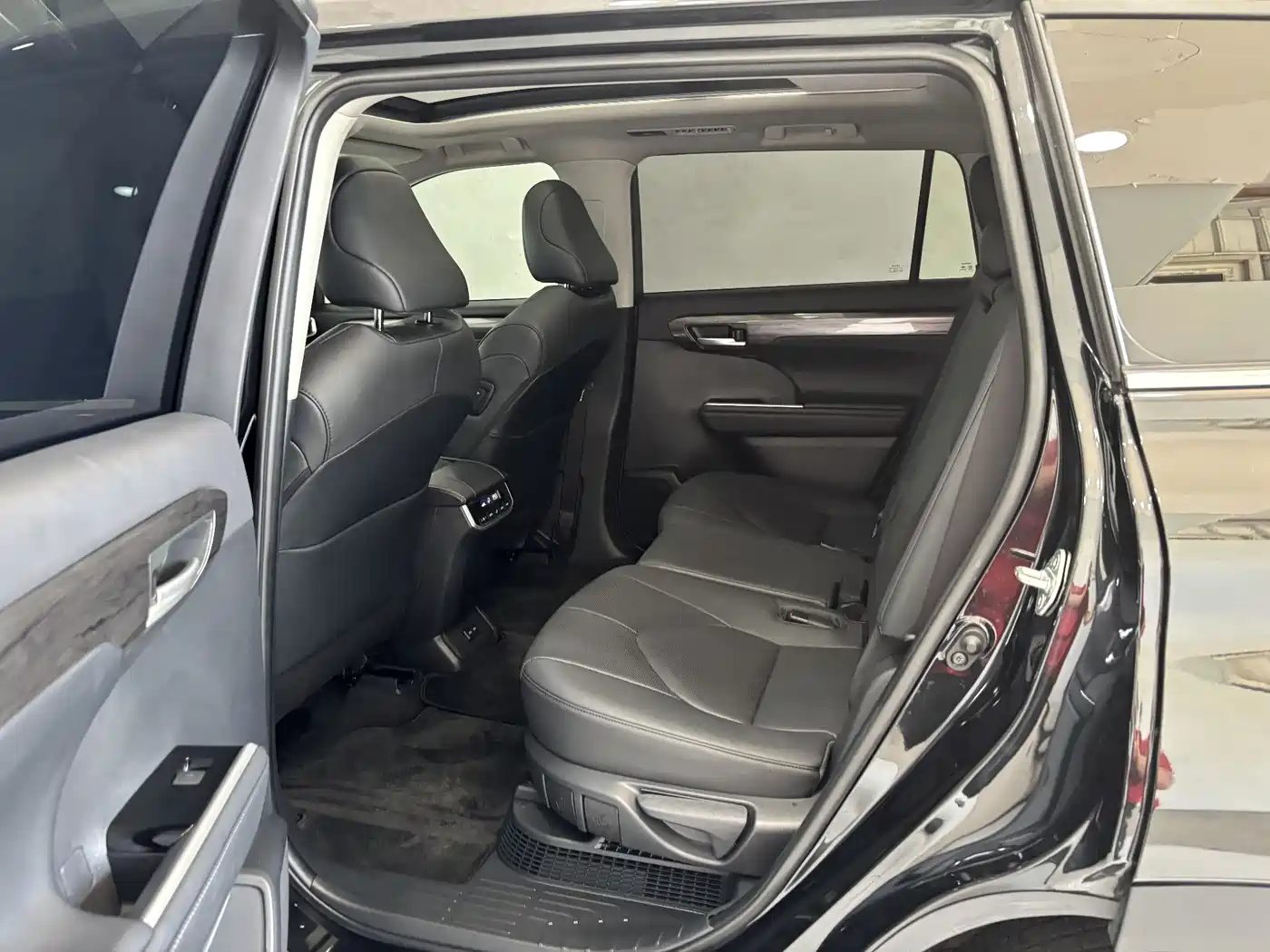 Toyota Highlander 2024 2024 2.5L Smart Hybrid 4WD Premium 7-seater