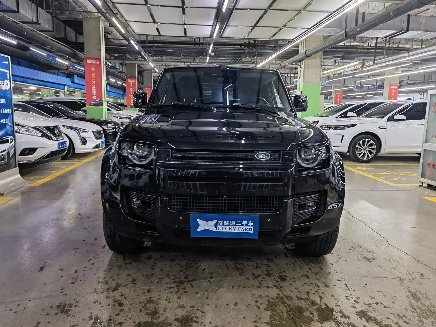 Land Rover Defender 2022 Model 90 3.0T P400 XS фото 2