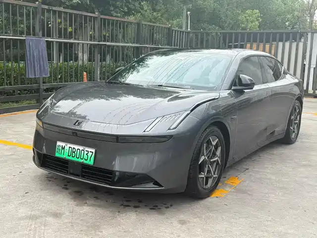 Lynk & Co Z10 2025 95kWh 766km RWD Max