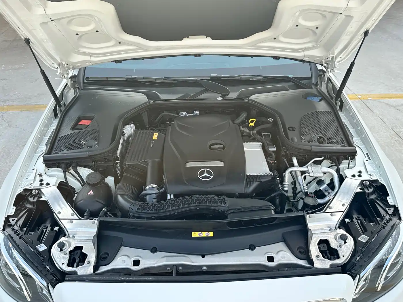Mercedes-Benz E-Class (Import) 2018 E 200 4MATIC Convertible Coupe фото 28