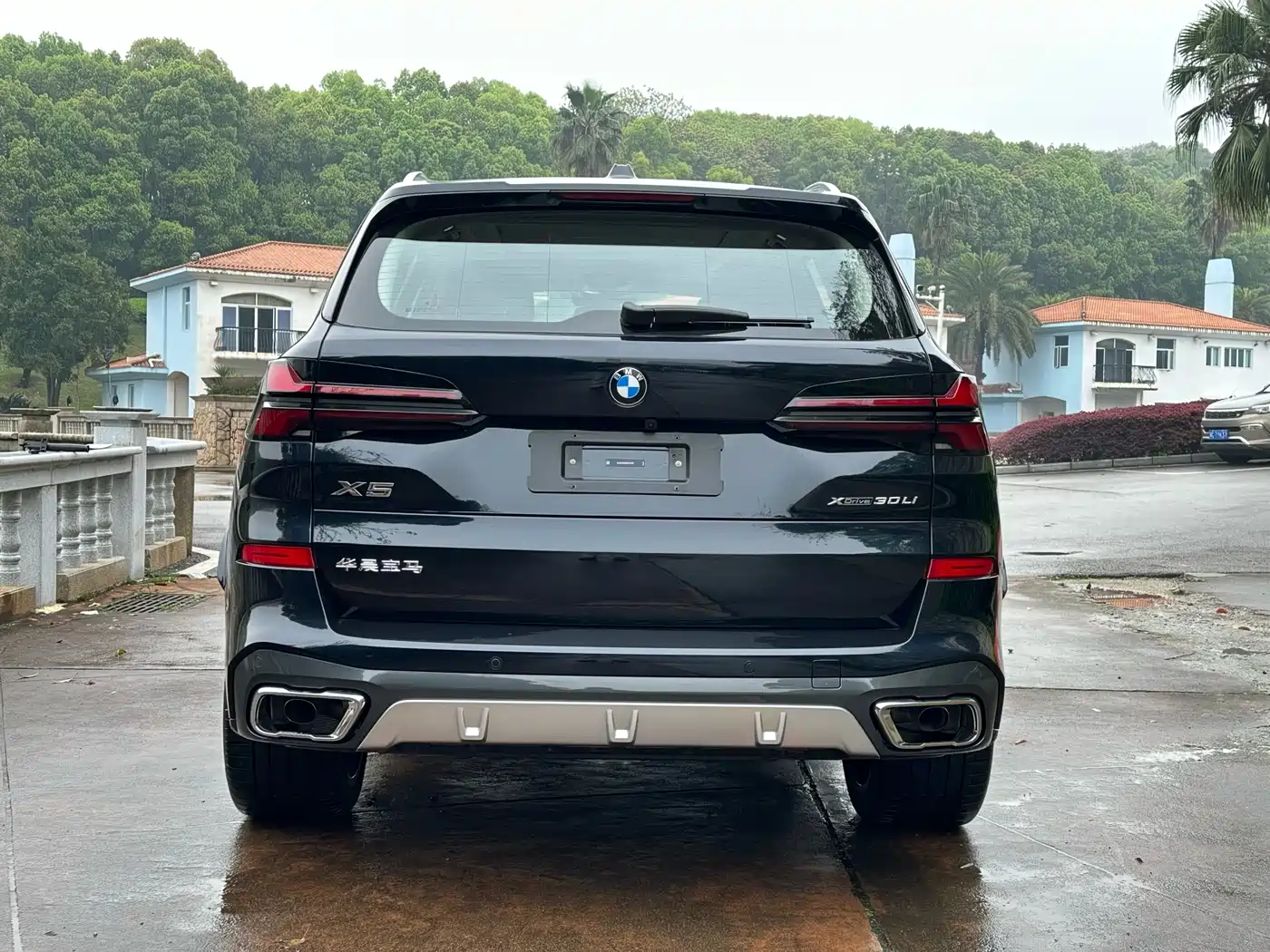 BMW X5 2025 Model xDrive 30Li Exclusive M Sport Blackout Package фото 21