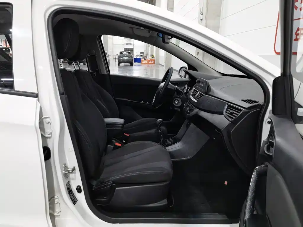 Baojun 310 2018 2016 1.2L Manual Comfort Model
