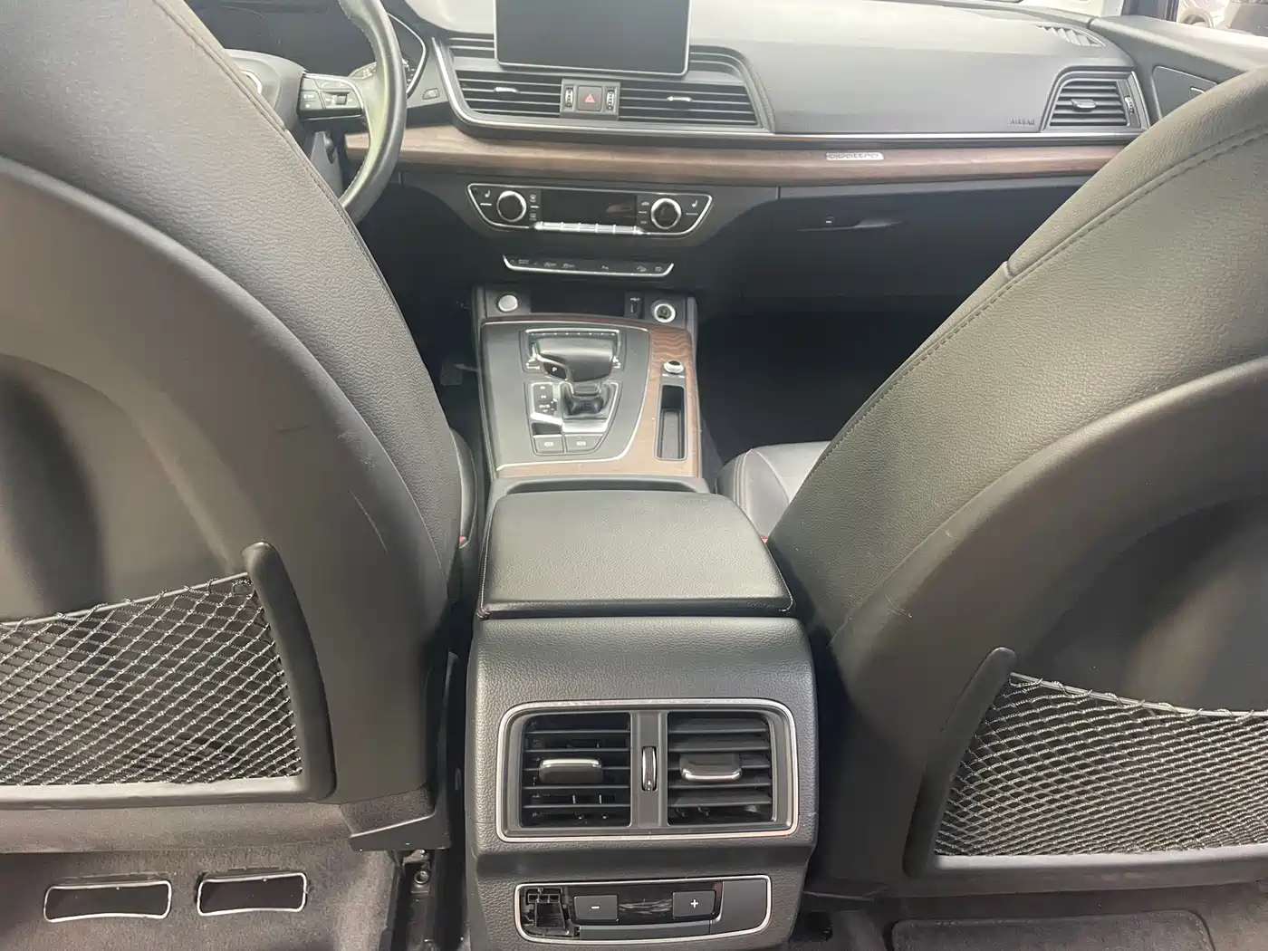 Фото 13 - Audi Q5L