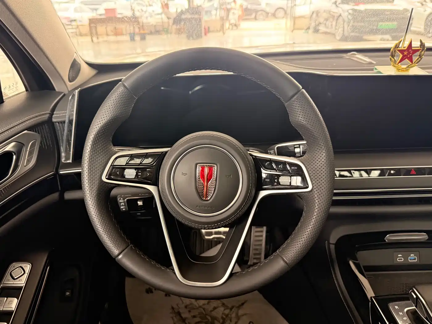 Hongqi H9 2024 2.0T Qi Enjoy Luxury Business Edition фото 9