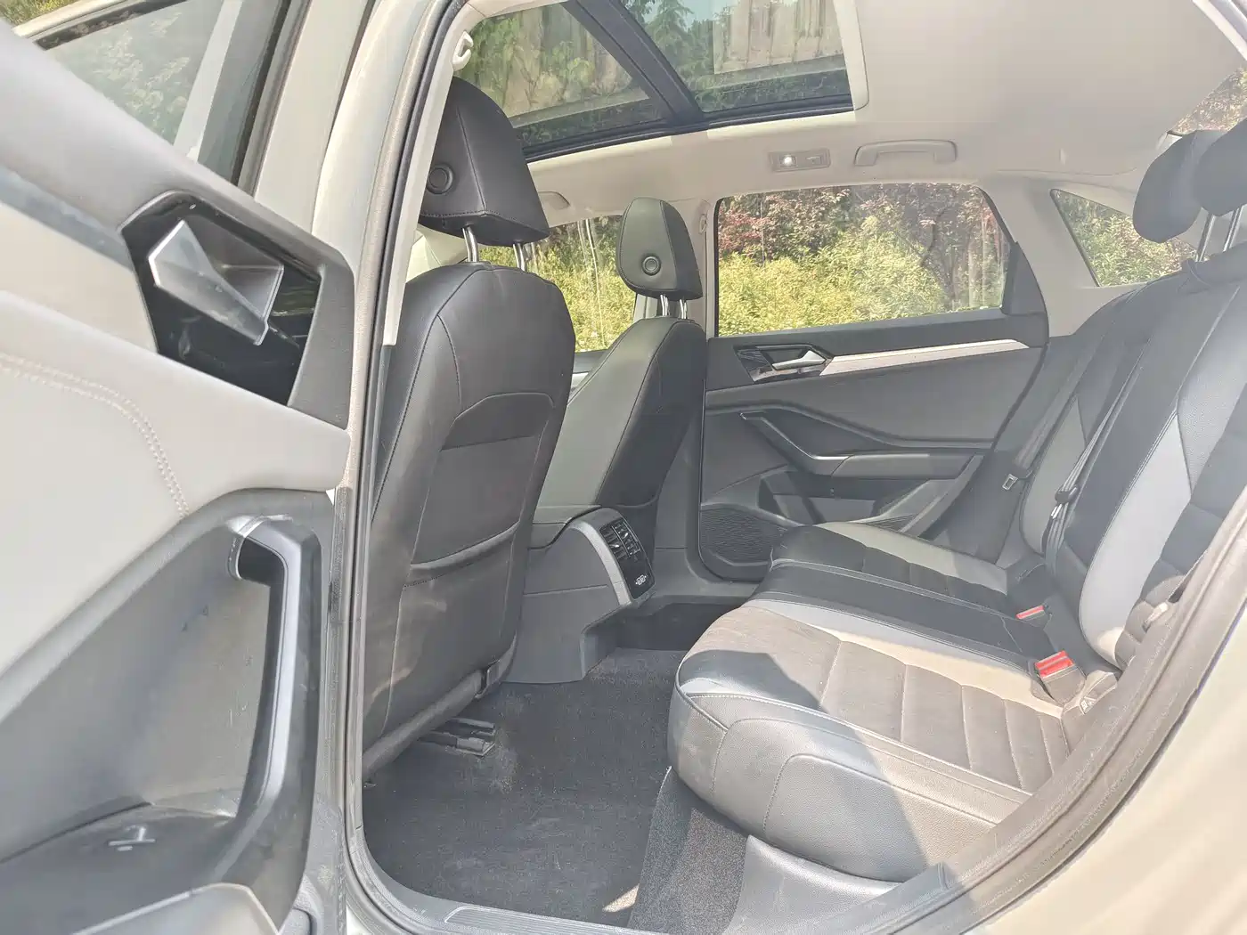 Volkswagen Sagitar 2019 200TSI Manual Comfort Edition China VI фото 10