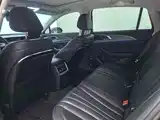 Фото 6 - Hongqi H5