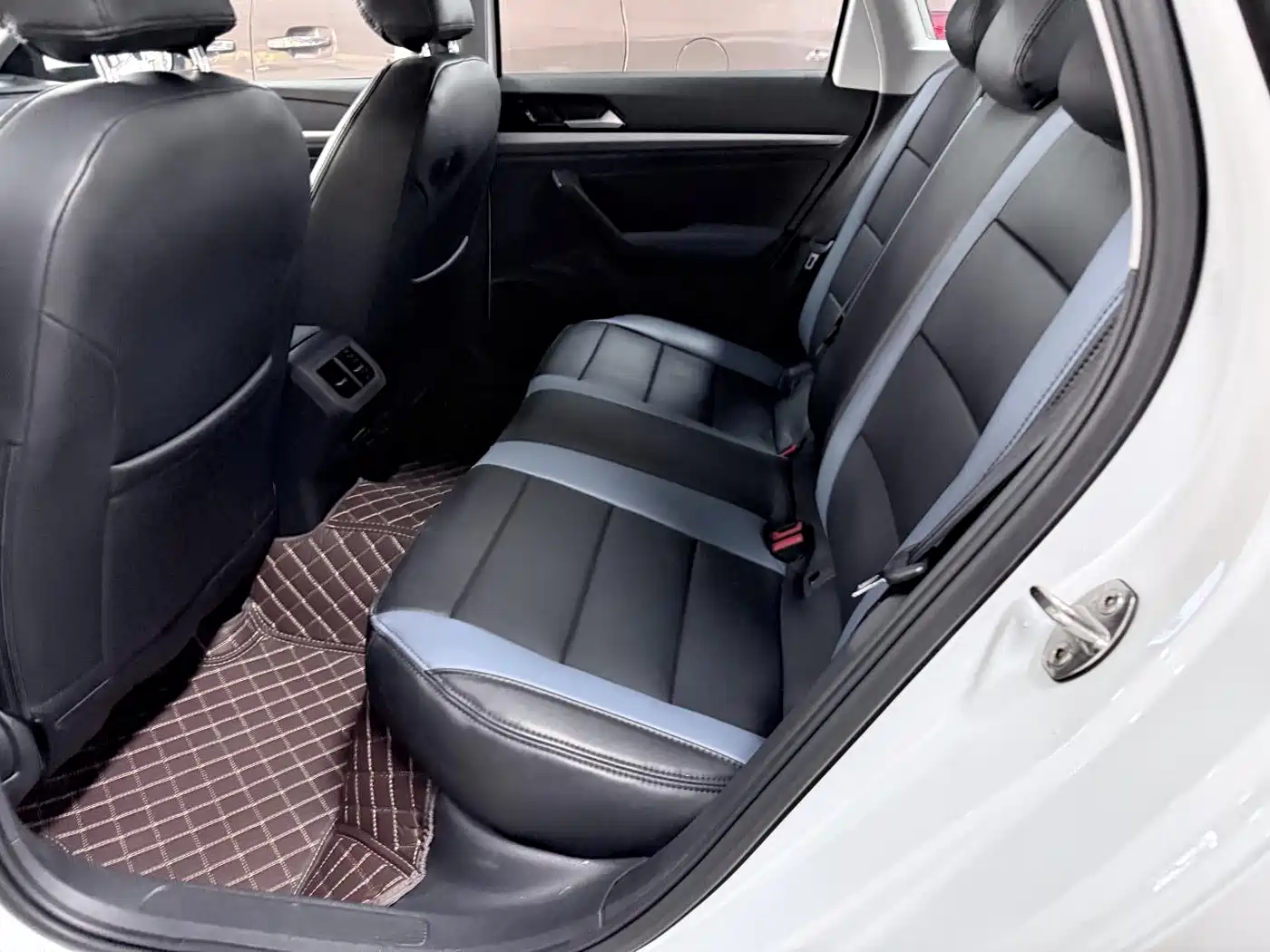Volkswagen Lavida 2022 1.5L Auto Trend Edition фото 14