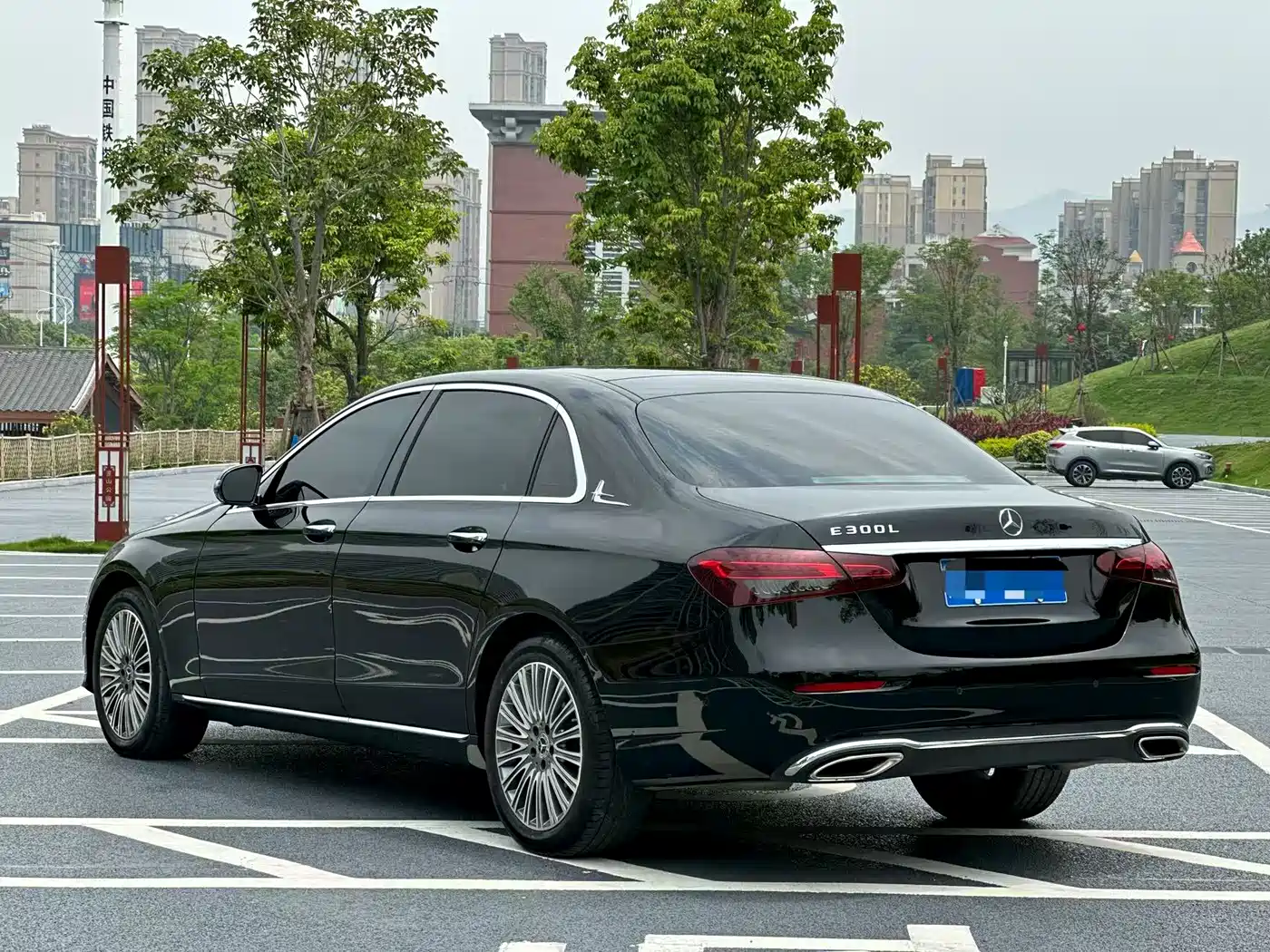 Mercedes-Benz E-Class 2023 E 300 L Luxury фото 7