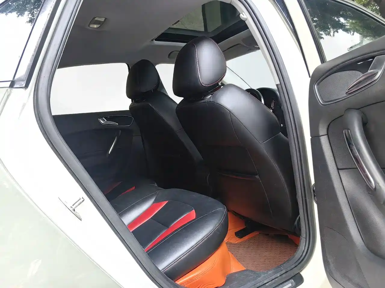 Audi A1 2014 2014 30 TFSI Sportback Comfort