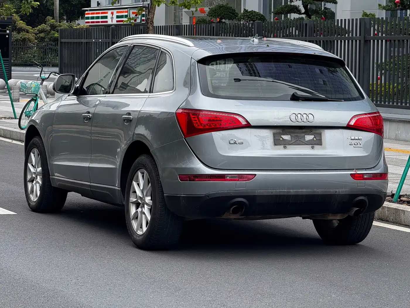 Audi Q5 2010 2.0TFSI Comfort фото 18