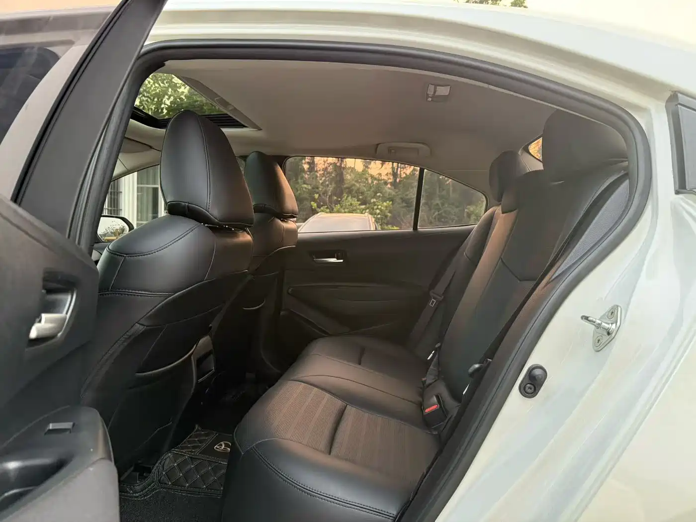 Toyota Corolla 2021 1.2T S-CVT Elite PLUS Edition фото 5
