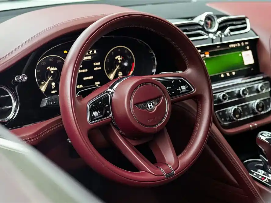 Bentley Bentayga 2021 4.0T V8 фото 21