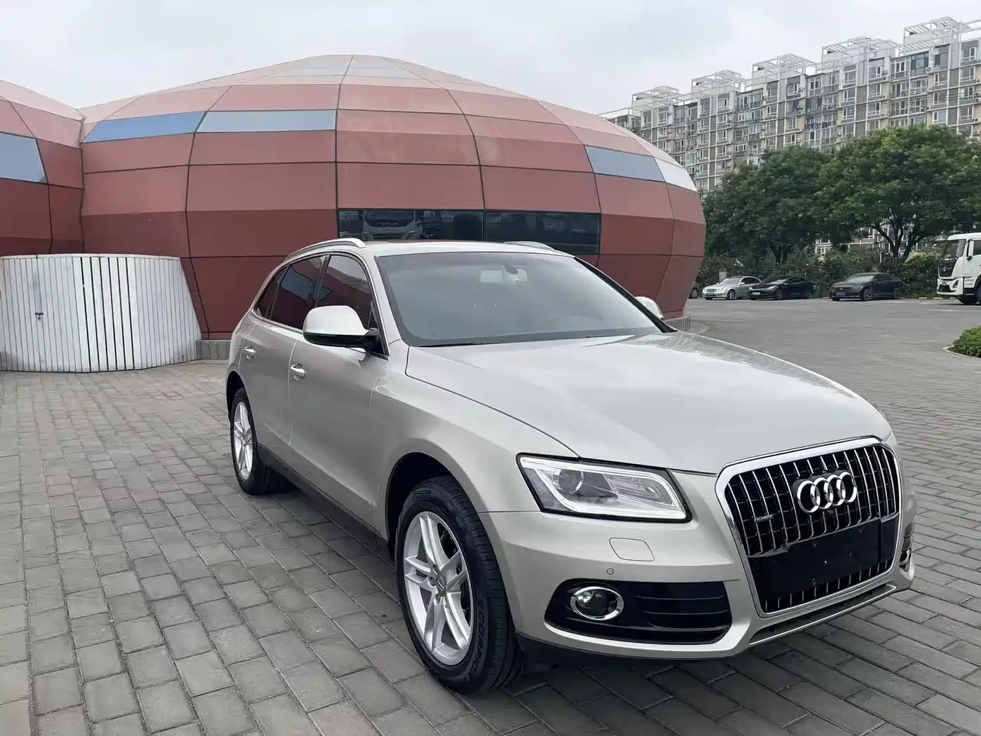 Audi Q5 2016 40 TFSI Comfort Model фото 3