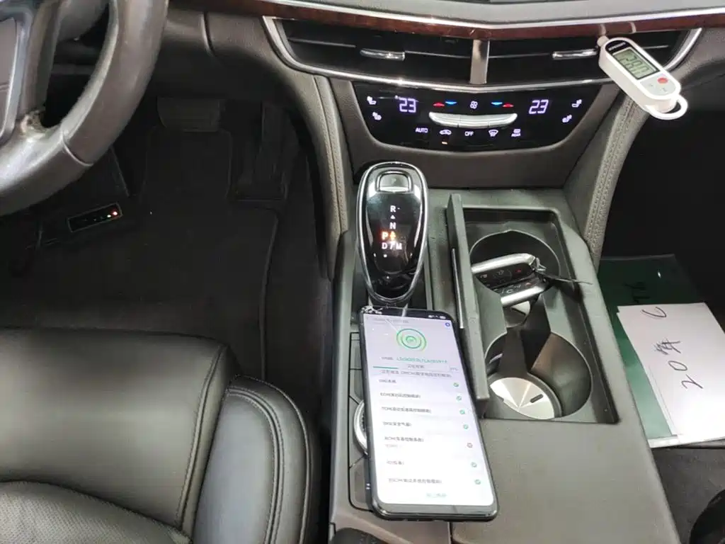Фото 14 - Cadillac CT6