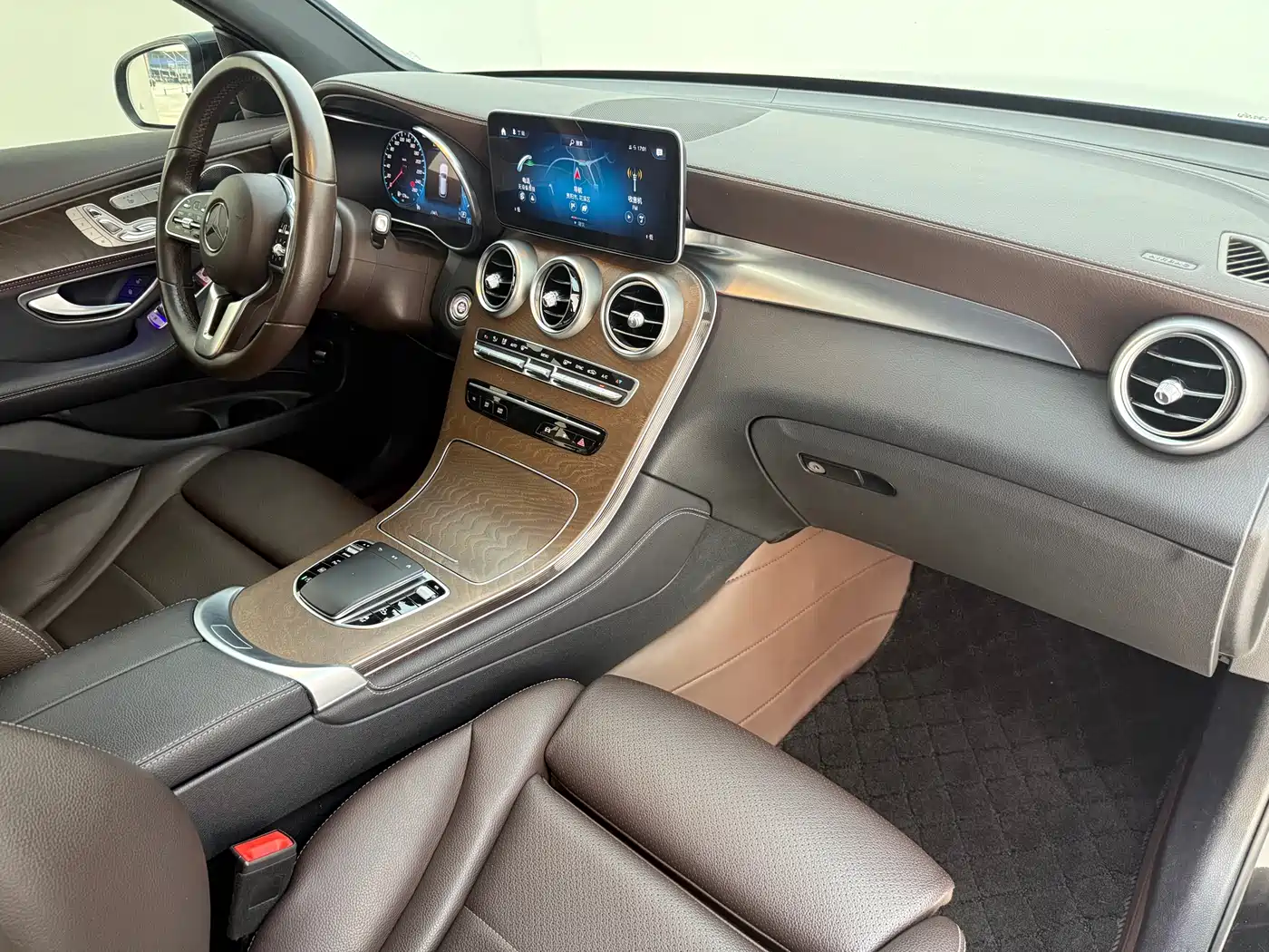Mercedes-Benz GLC 2020 GLC 300 L 4MATIC Dynamic фото 15