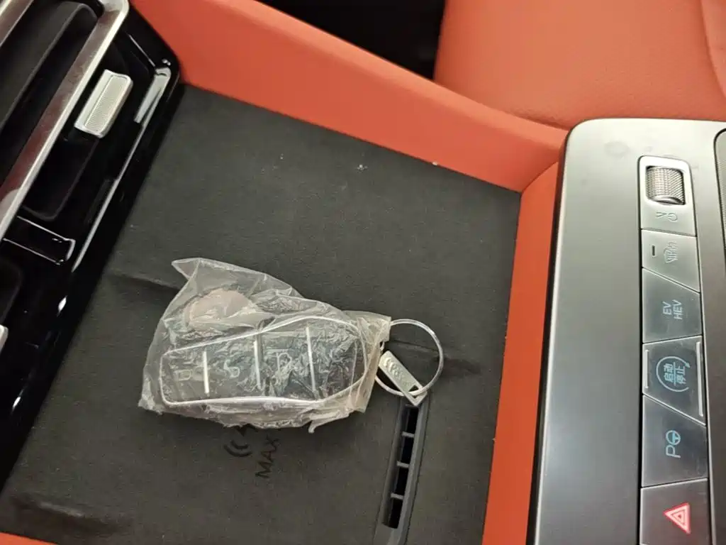 BYD Tang L 2025 2025 DM 175KM Drone Player Edition