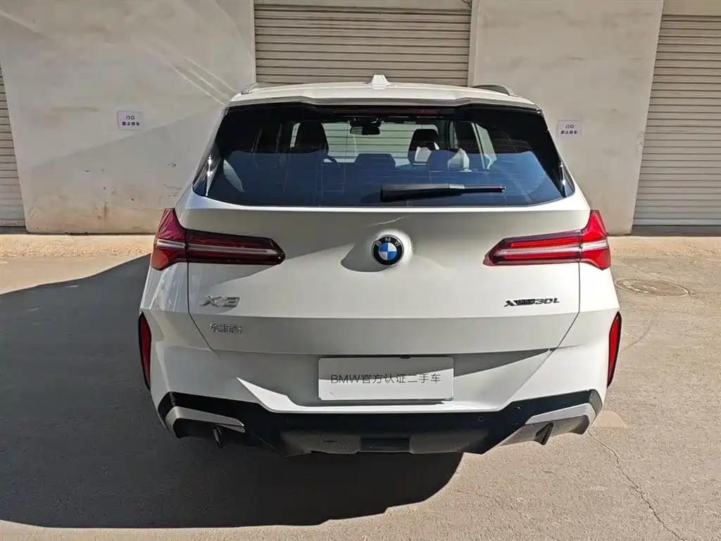 BMW X3 2025 xDrive30L Premium Model M Sport Black Package фото 3