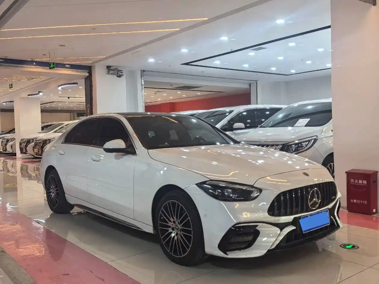 Mercedes-Benz C-Class 2024 C 260 L Sport фото 3
