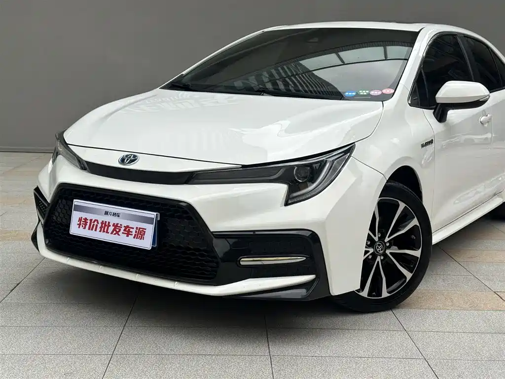 Toyota Levin 2022 Dual Engine 1.8H E-CVT Sport Edition фото 11