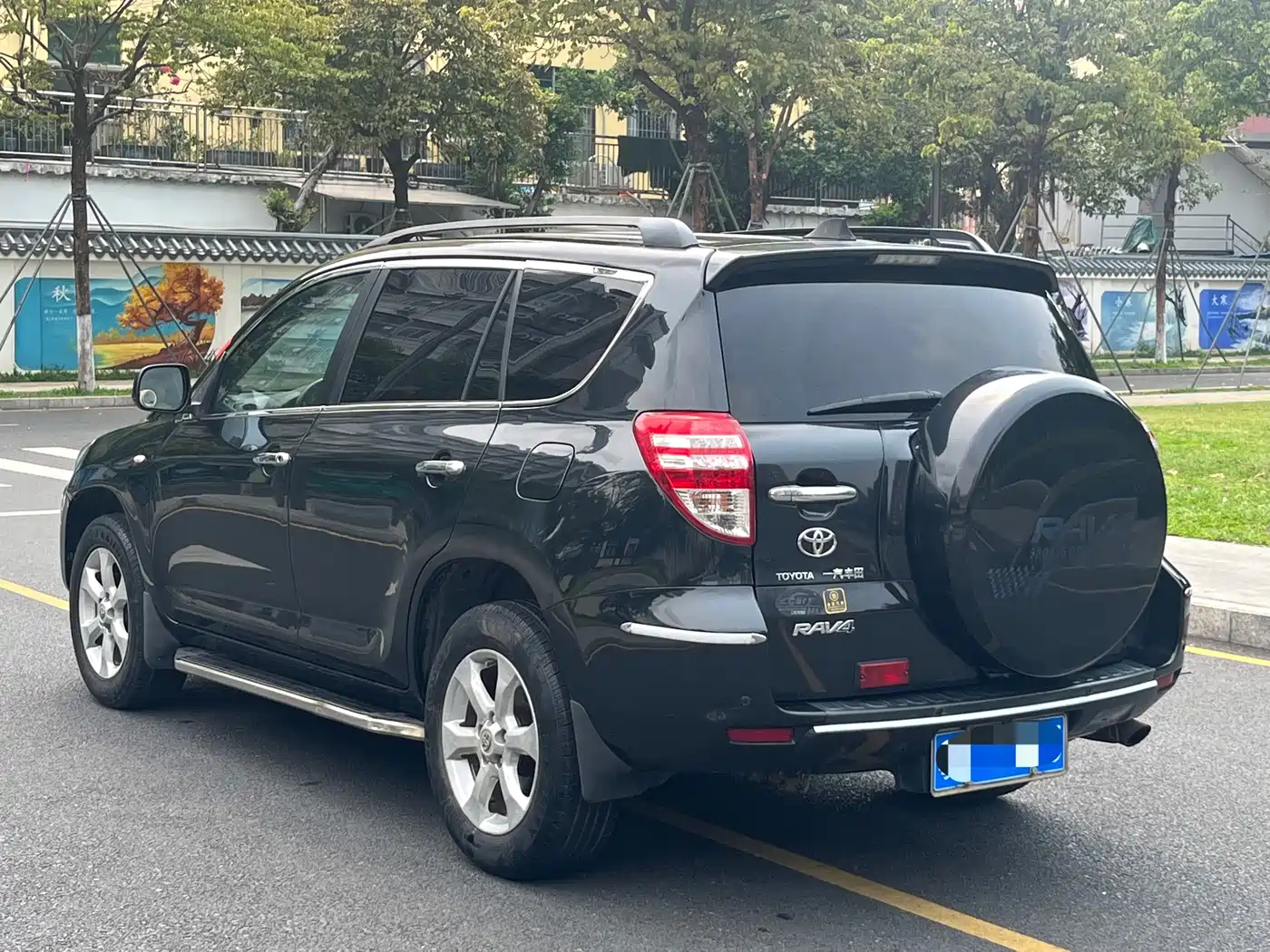Toyota RAV4 Rongfang 2011 2.0L Automatic Classic Edition фото 13