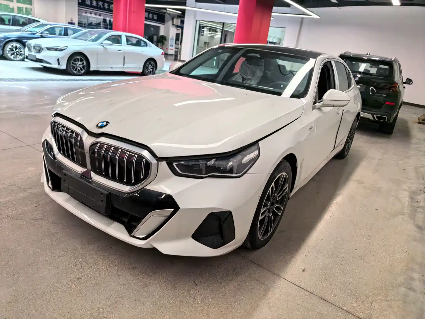 BMW 5 Series 2026 2025 530Li Leading M Sport Package