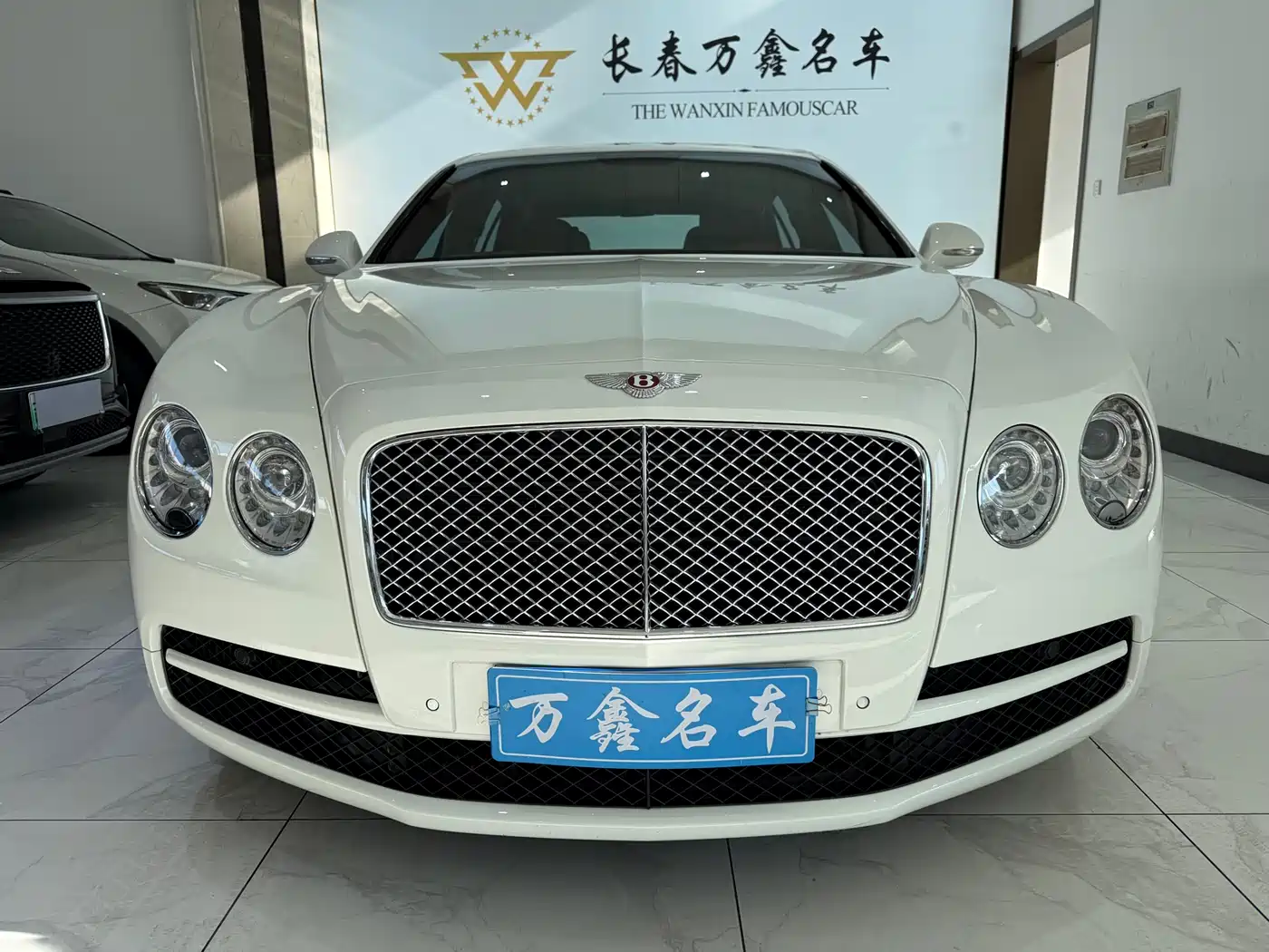 Bentley Flying Spur 2016 4.0T V8 Standard Edition фото 2