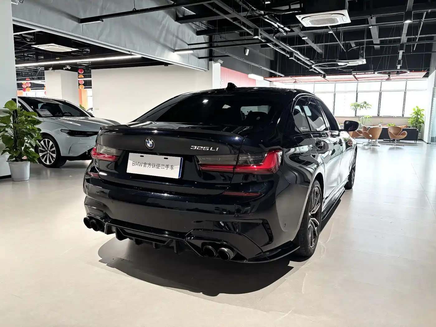 BMW 3 Series 2021 325Li M Sport Package фото 4
