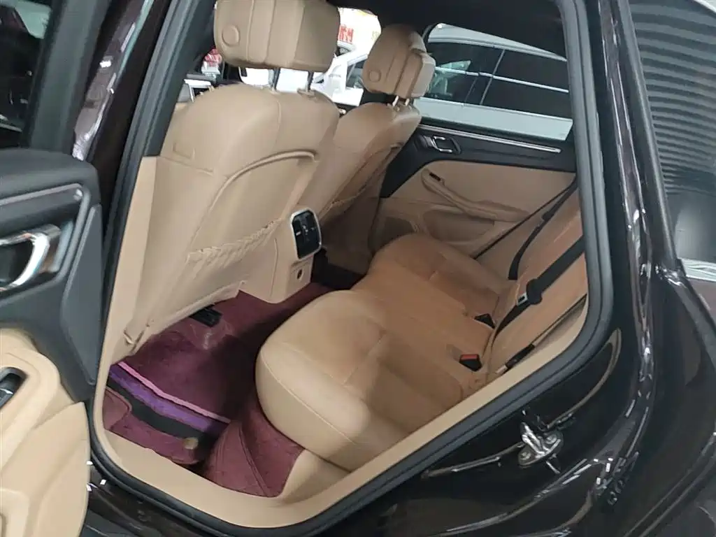 Porsche Macan 2017 Macan 2.0T фото 17
