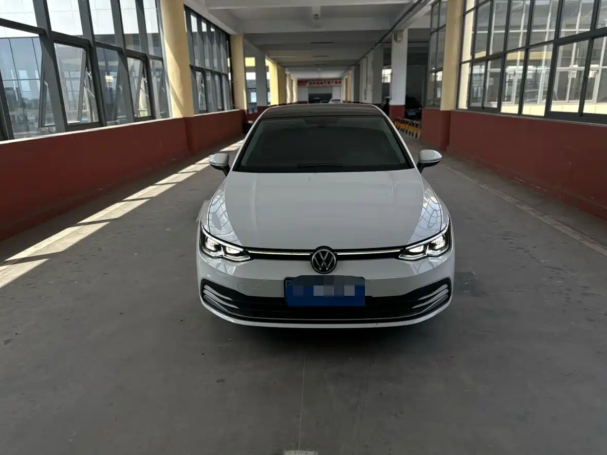Volkswagen Golf 2023 280TSI DSG Pro фото 2