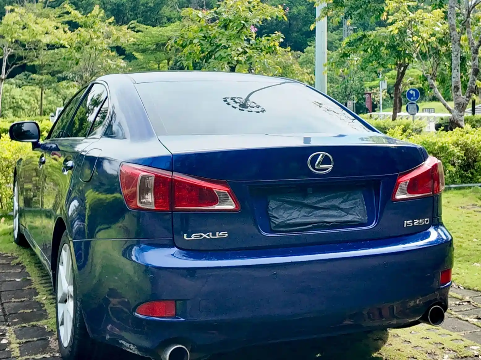 Фото 19 - Lexus IS