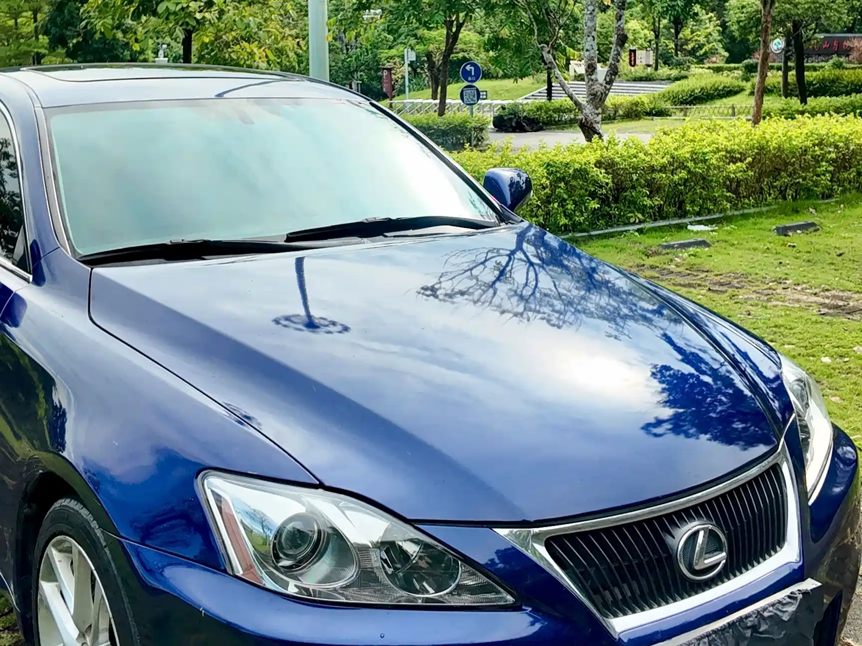 Фото 13 - Lexus IS