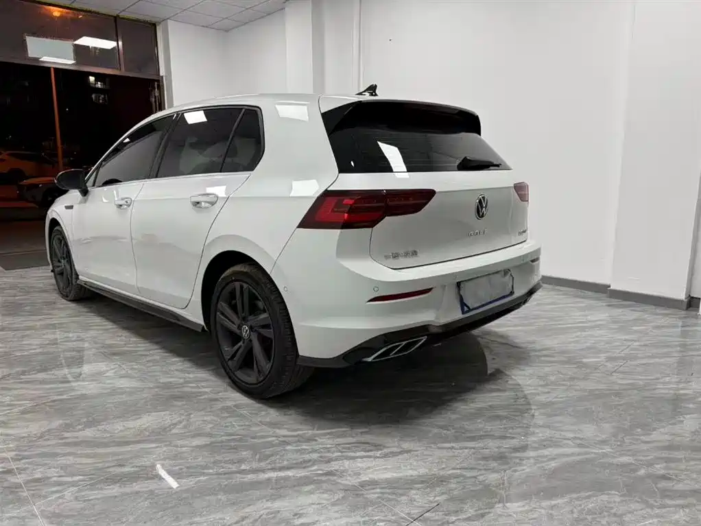 Volkswagen Golf 2023 Facelift 280TSI DSG R-Line Lite фото 8