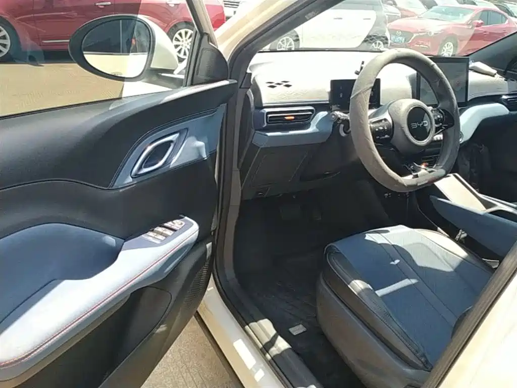 BYD Seagull 2025 305km Vitality фото 16
