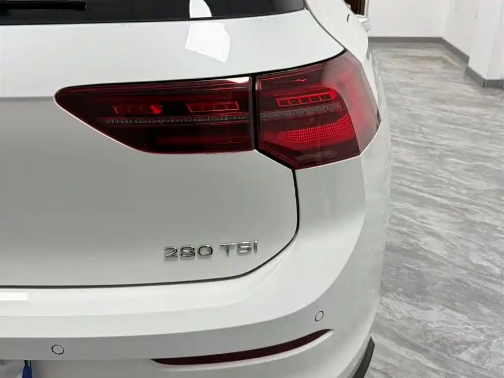 Volkswagen Golf 2023 Facelift 280TSI DSG R-Line Lite фото 18