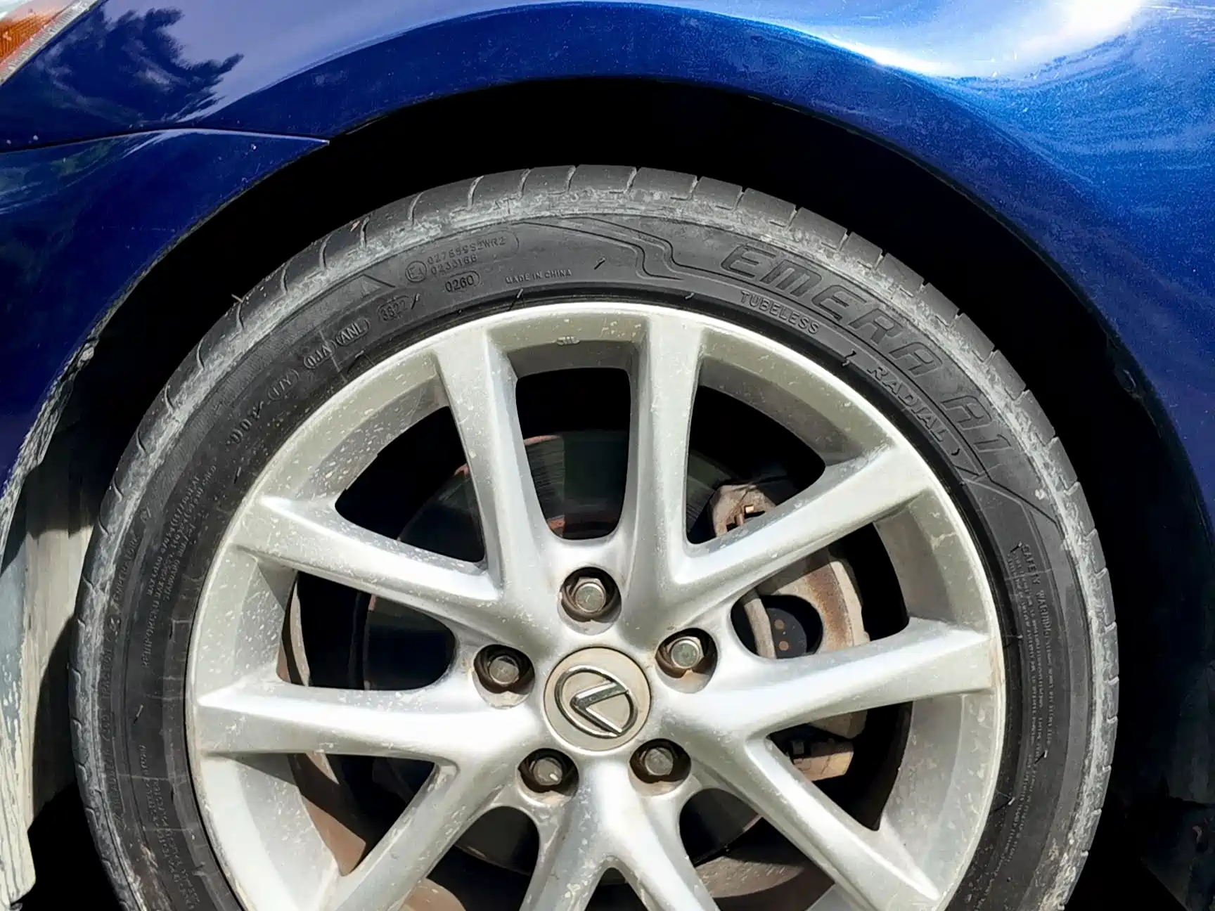 Фото 17 - Lexus IS