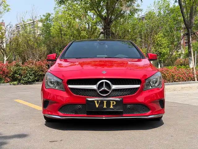 MERCEDES-BENZ CLA